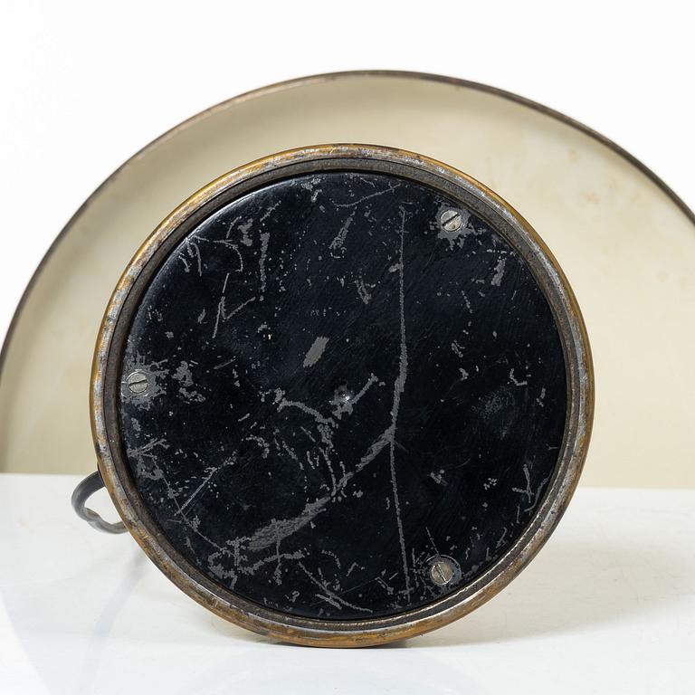 Bertil Brisborg eller Erik Tidstrand, bordslampa, modell "30331", Nordiska Kompaniet, 1940-tal.