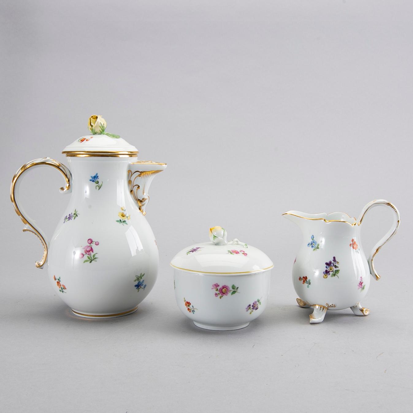 A 12 pcs Mesissen porcelain service.