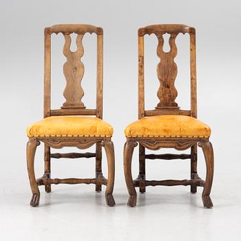 Stolar, ett par, senbarock. 1700-tal.