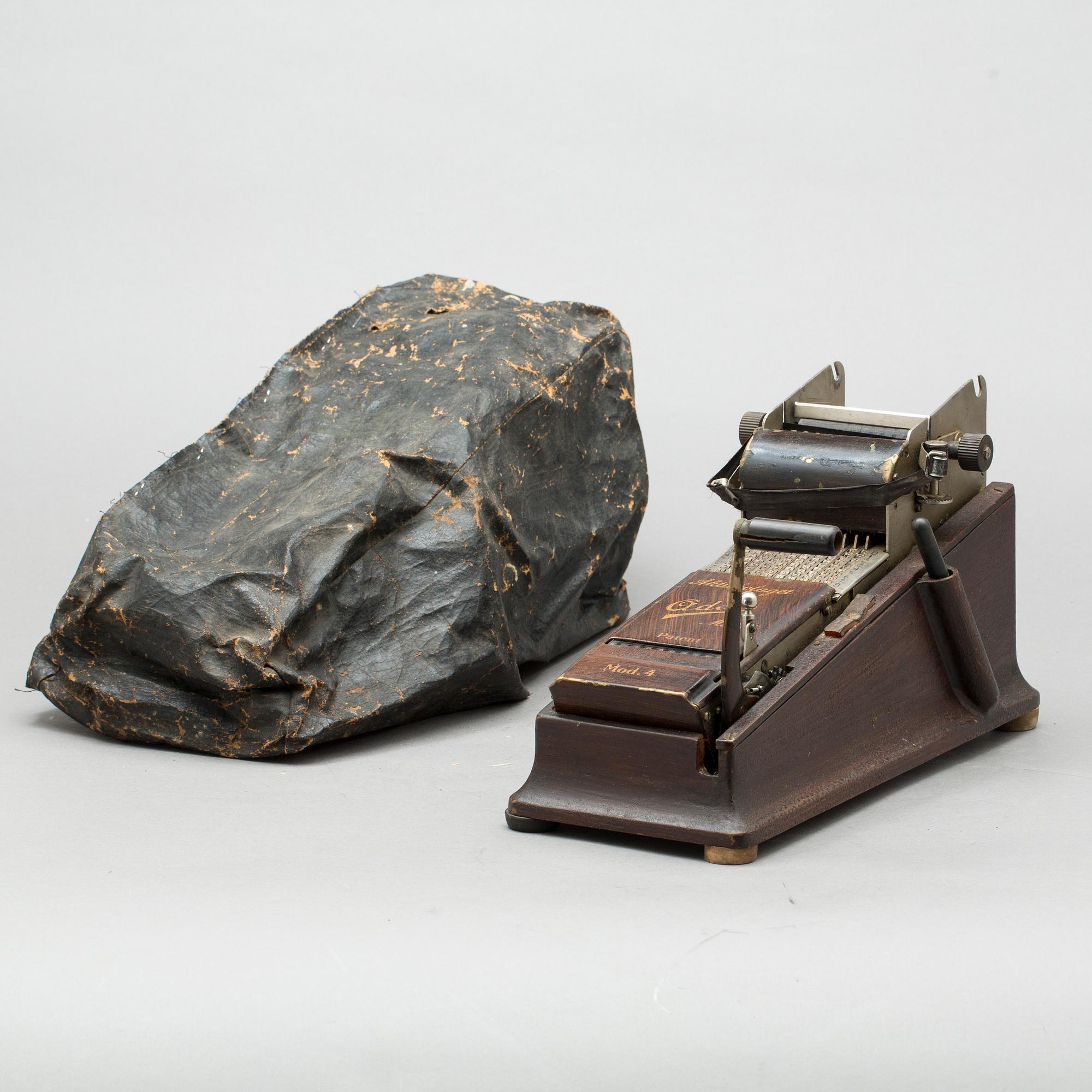 RÄKNEMASKIN, Addo. Patent Mod. 4 Malmö 1920 - 1927.