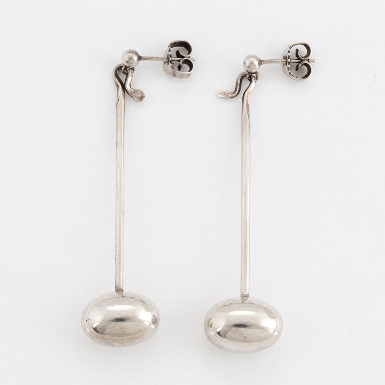 VIVIANNA TORUN BÜLOW-HÜBE, a pair of sterling silver earrings, for Georg Jensen.