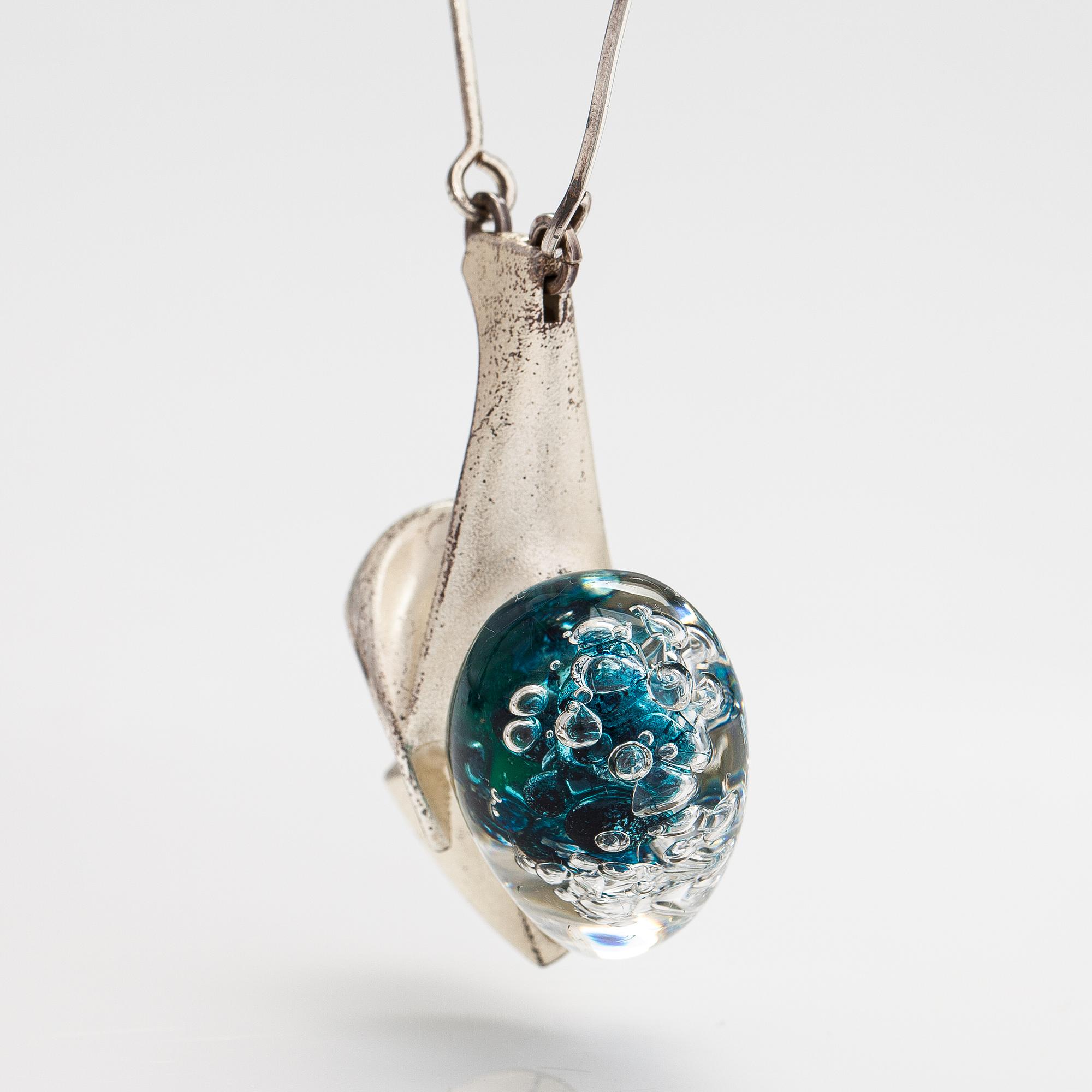 Björn Weckström, "Space apple", a stelring silver and acrylic necklace. Lapponia 1996.
