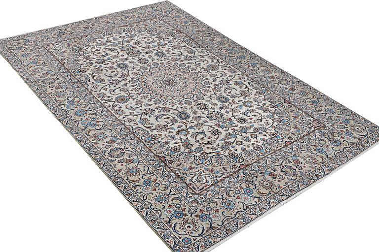 Matta, Keshan, ca 292 x 191 cm.