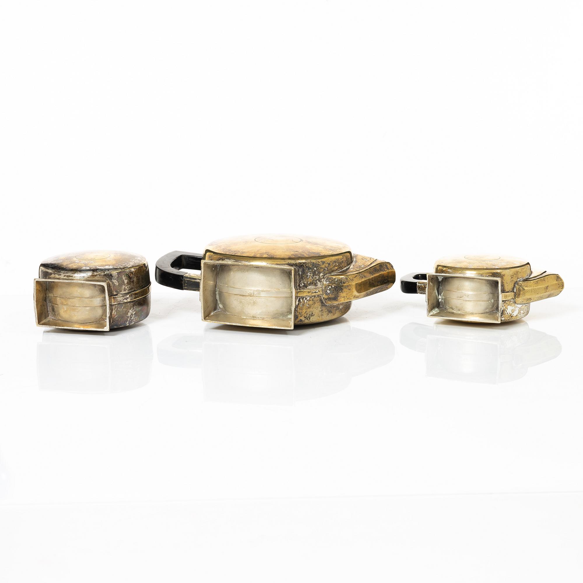 Christian Fjerdingstad, a three-piece Art Deco tea service, Christofle, France, first half of the 20th century.