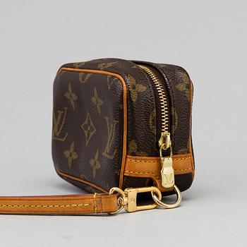 LOUIS VUITTON, pouch,