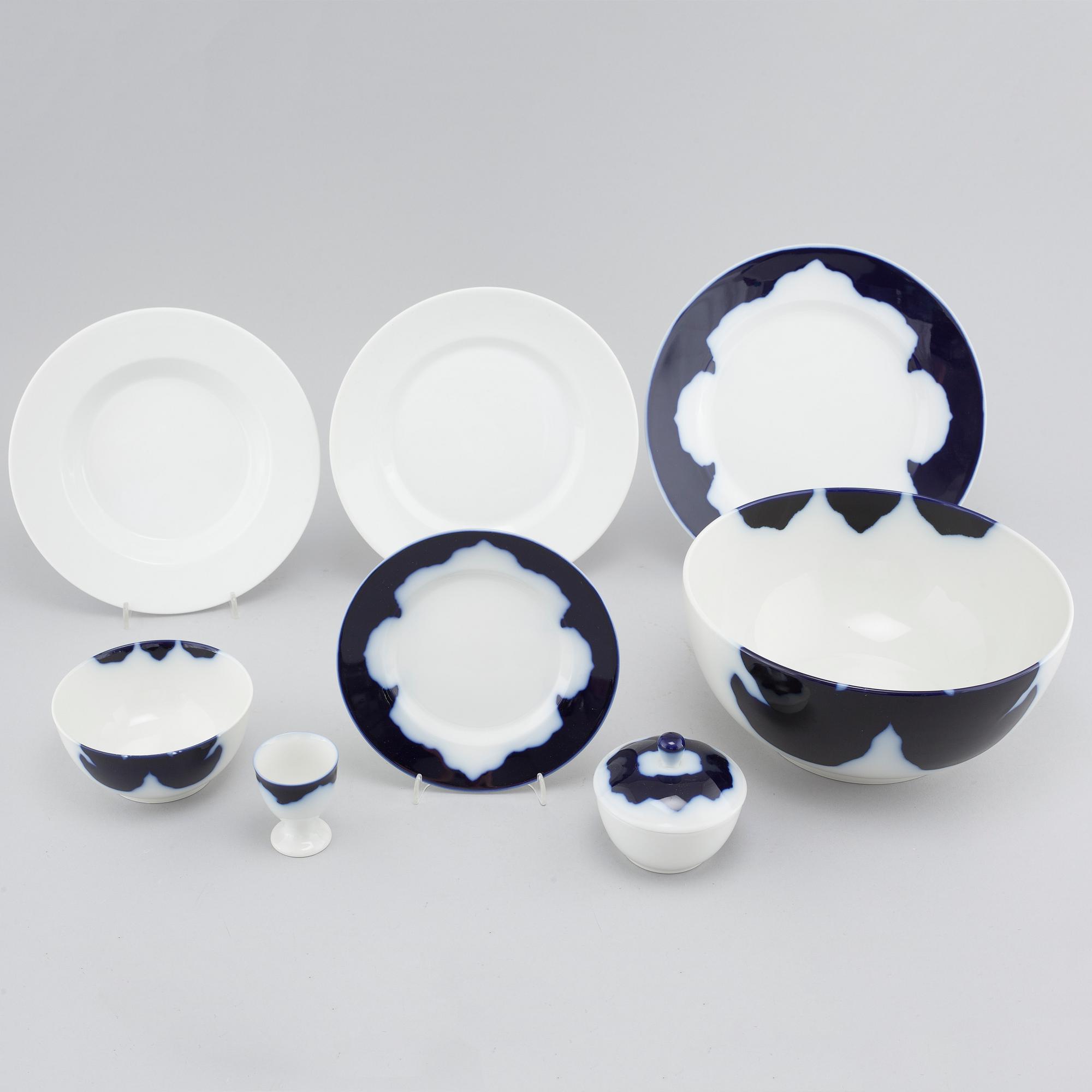LIN UTZON, delvis, 52 delar, porslin, Royal Copenhagen, 1980-tal.