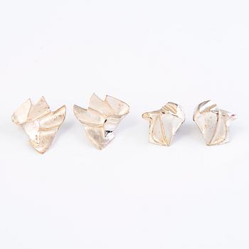 BJÖRN WECKSTRÖM, Two pairs of sterling silver earrings. Lapponia.