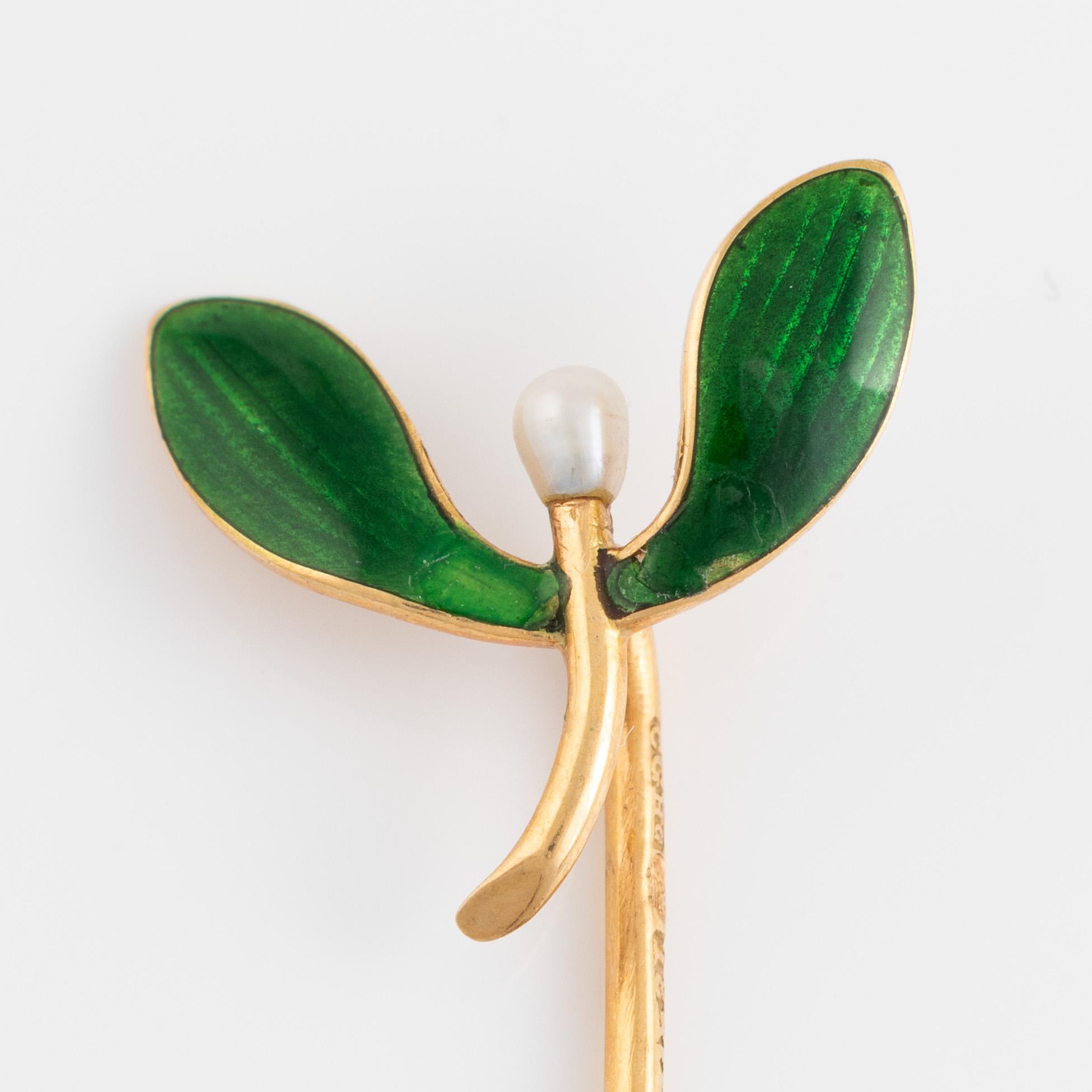18K gold, enamel and pearl pin, CG Hallberg.