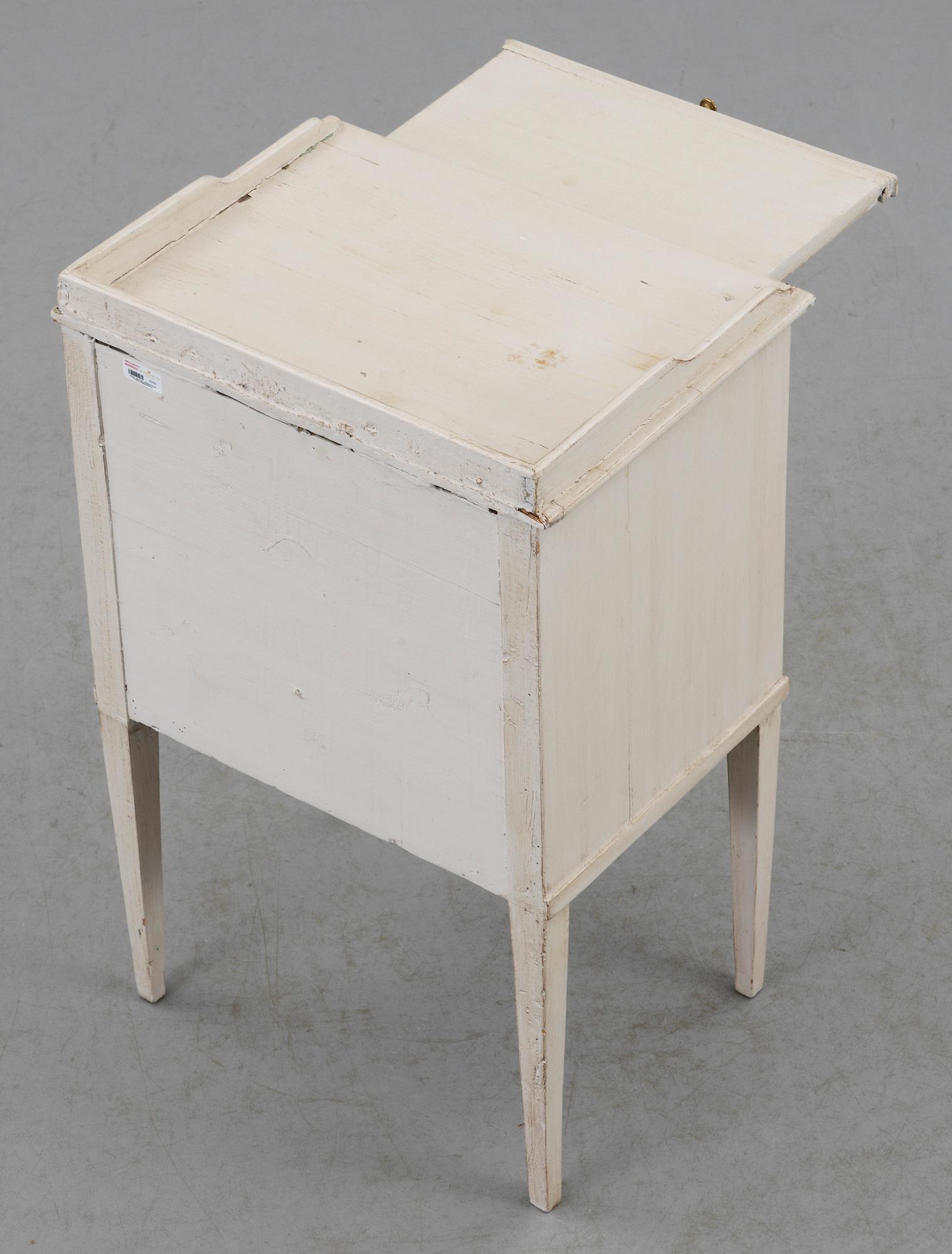 NATTYGSBORD, gustavianskt, 1700/1800-tal.