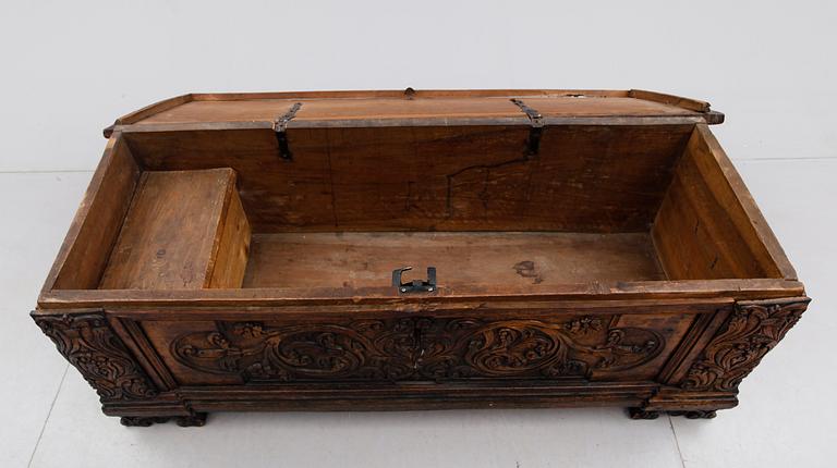 CASSONE, barock, Sydeuropa, 1700-tal.