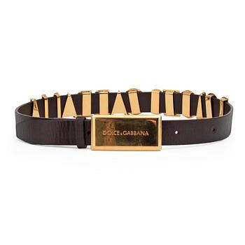 726. DOLCE & GABBANA, a brown leather belt.
