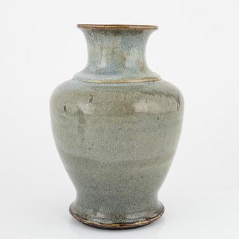 A ceramic vase and dish, Southeast Asia, 19th-20th century.