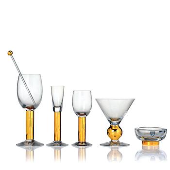 27. Gunnar Cyrén, a 31 pieces "Nobel" glass service, Orrefors, Sweden, post 1991.