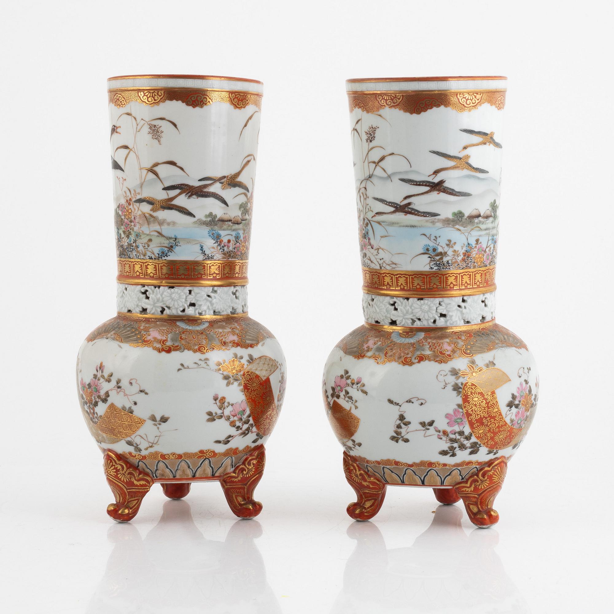 A pair of Kutani porcelain vases, Japan, early 20th century.