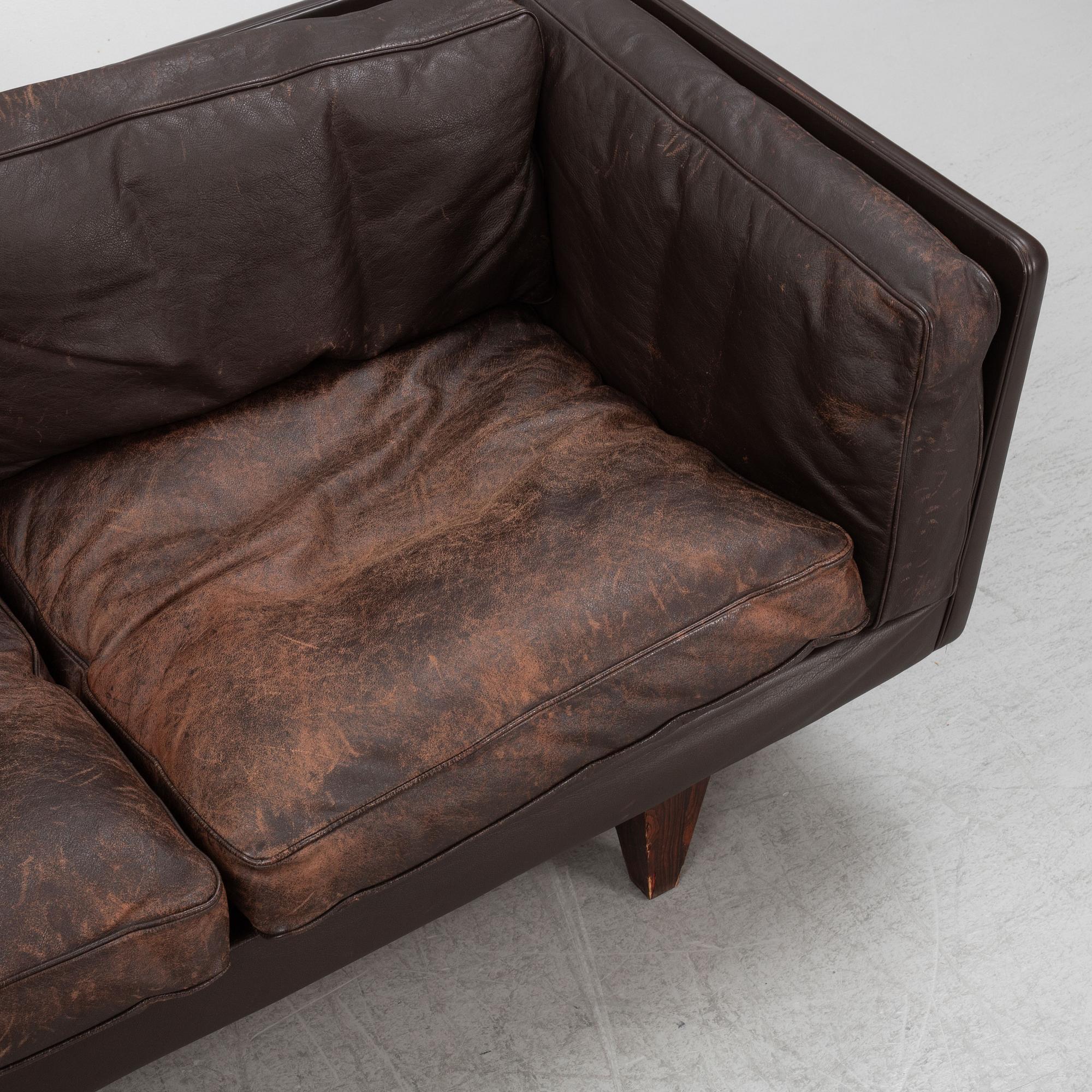Illum Wikkelsö, sofa, VII for Holger Christiansen, Denmark, 1960s.