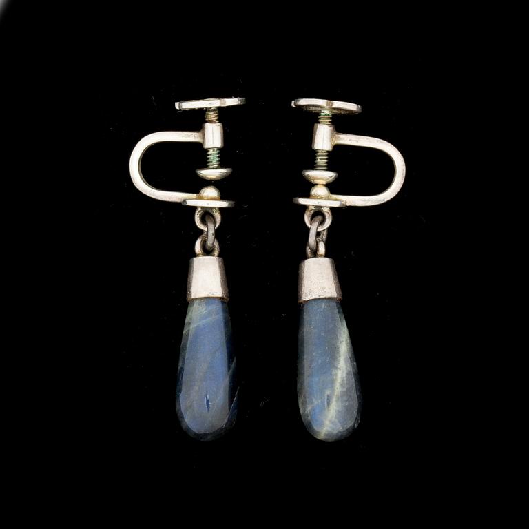 ÖRHÄNGEN, ett par, 930 silver. Wiwen Nilsson, Lund, 1958. Vikt ca 6g.