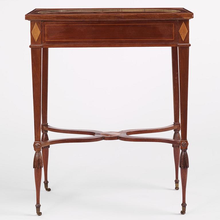 A late Gustavian mahogany table by F. A. Eckstein (master in Stockholm 1794-1814).