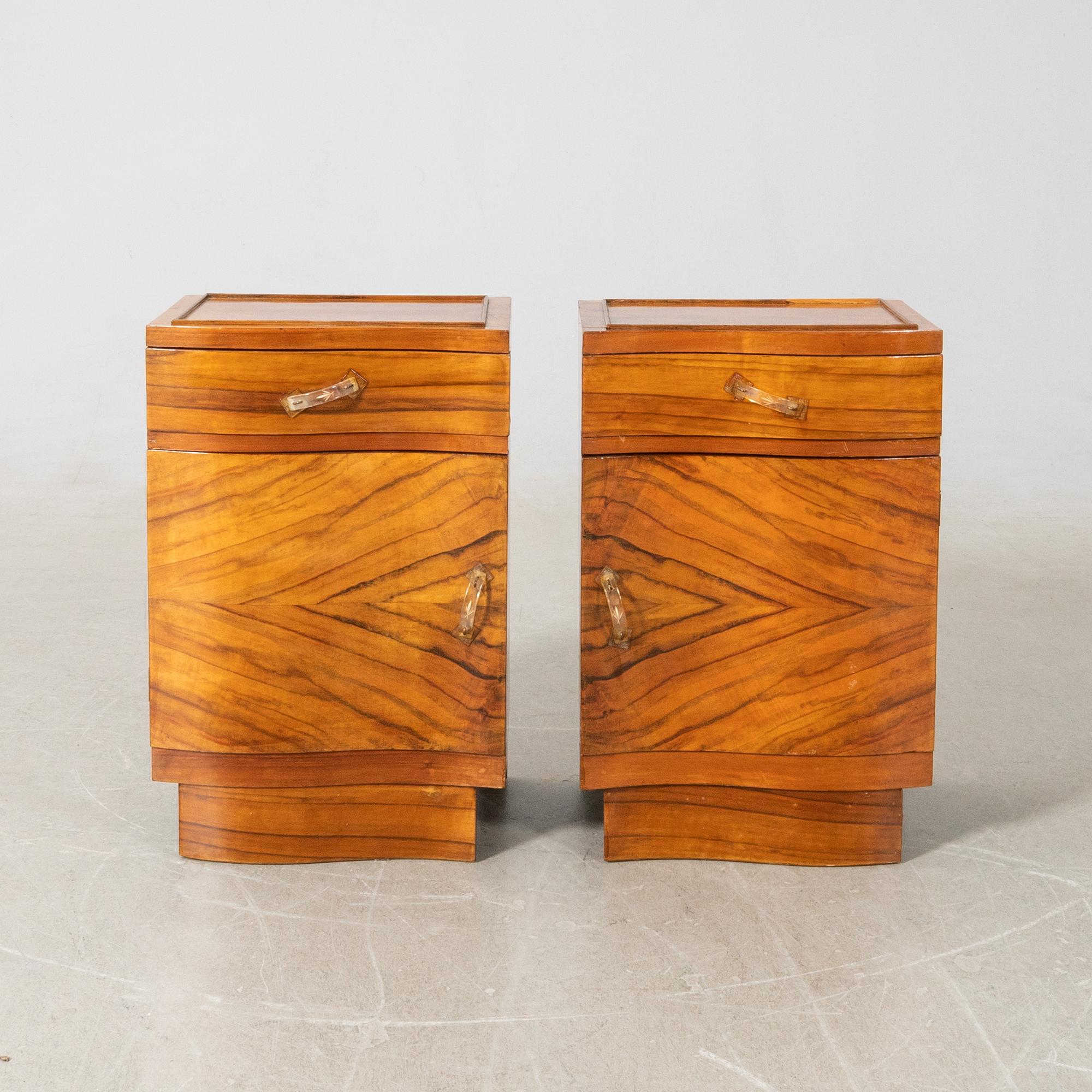 Sängbord, ett par, Art Deco 1900-talets första hälft.