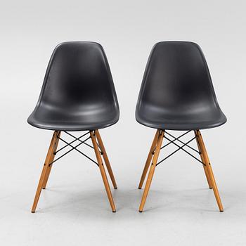 Charles & Ray Eames, stolar, ett par, "Plastic chair DSW", Charles & Ray Eames, Vitra, 2016.