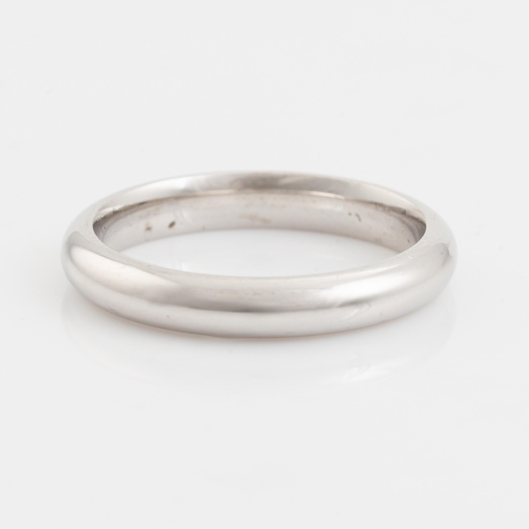 Georg Jensen ring 18K white gold.