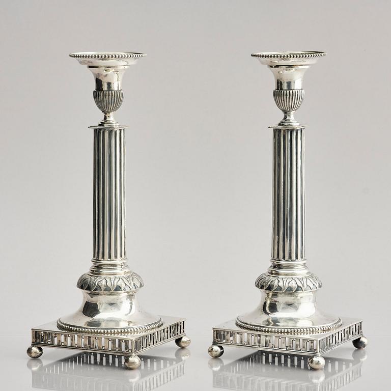 Stephan Westerstråhle, ljusstakar, ett par, silver. Stockholm 1796. Gustavianska.