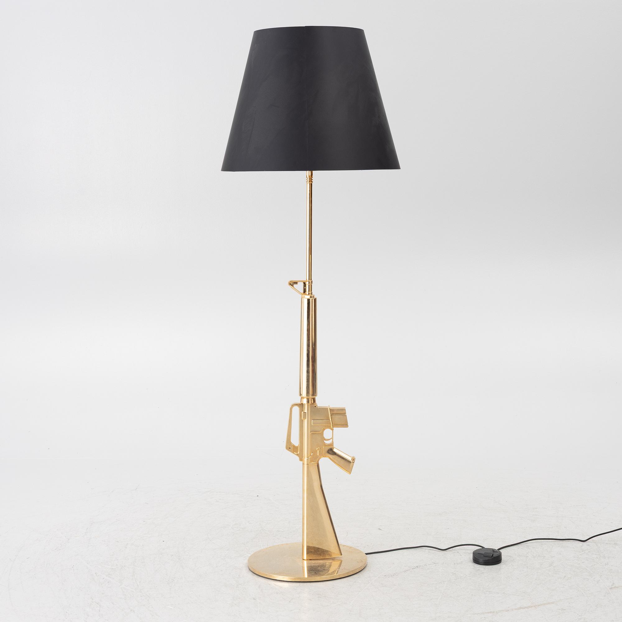 Philippe Starck, golvlampa, "Lounge Gun M 16" för Flos, 2000-tal.