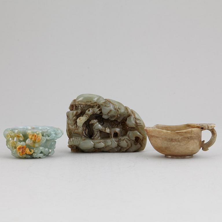 A group of three nephrite objects, Qing dynasty.