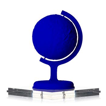 422. Yves Klein, "La Terre Bleue".