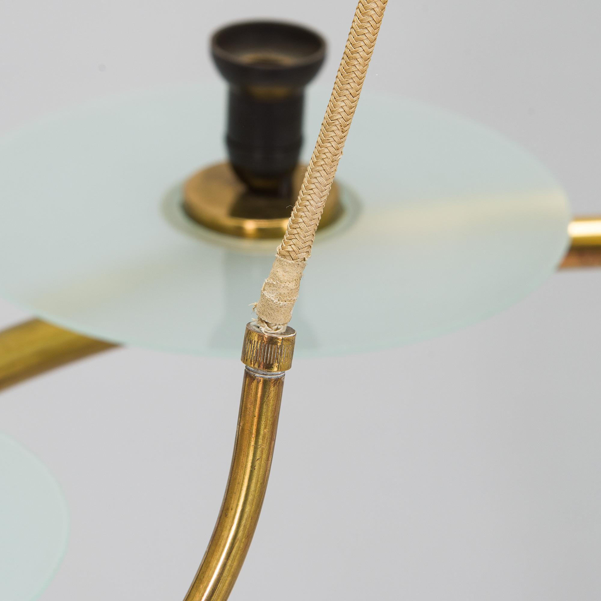 Paavo Tynell, taklampa, modell 6385/6 för Taito. Beställningsarbete 1938.