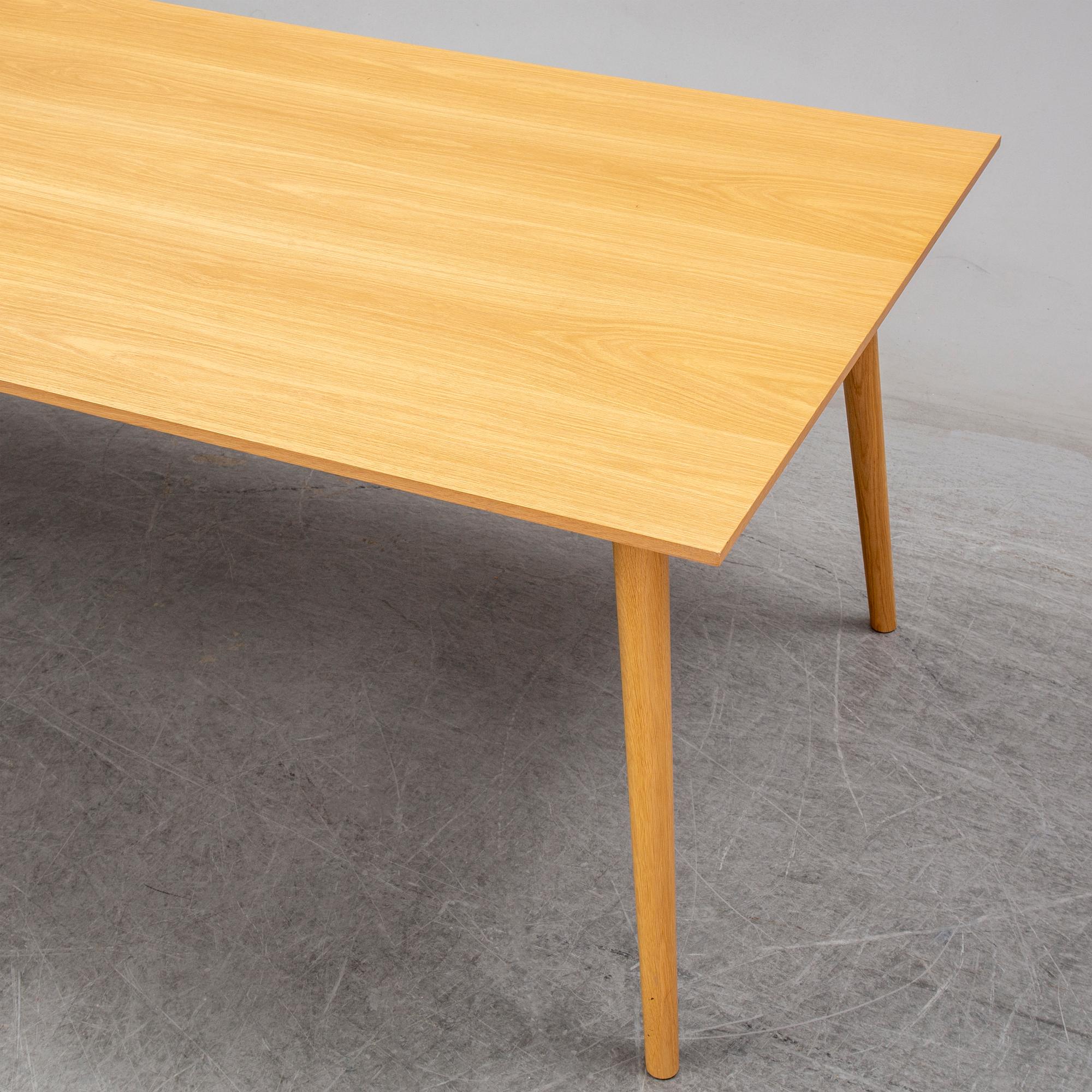 SAMI KALLIO, An oak dining table, &Tradition, 'In Between SK6'.