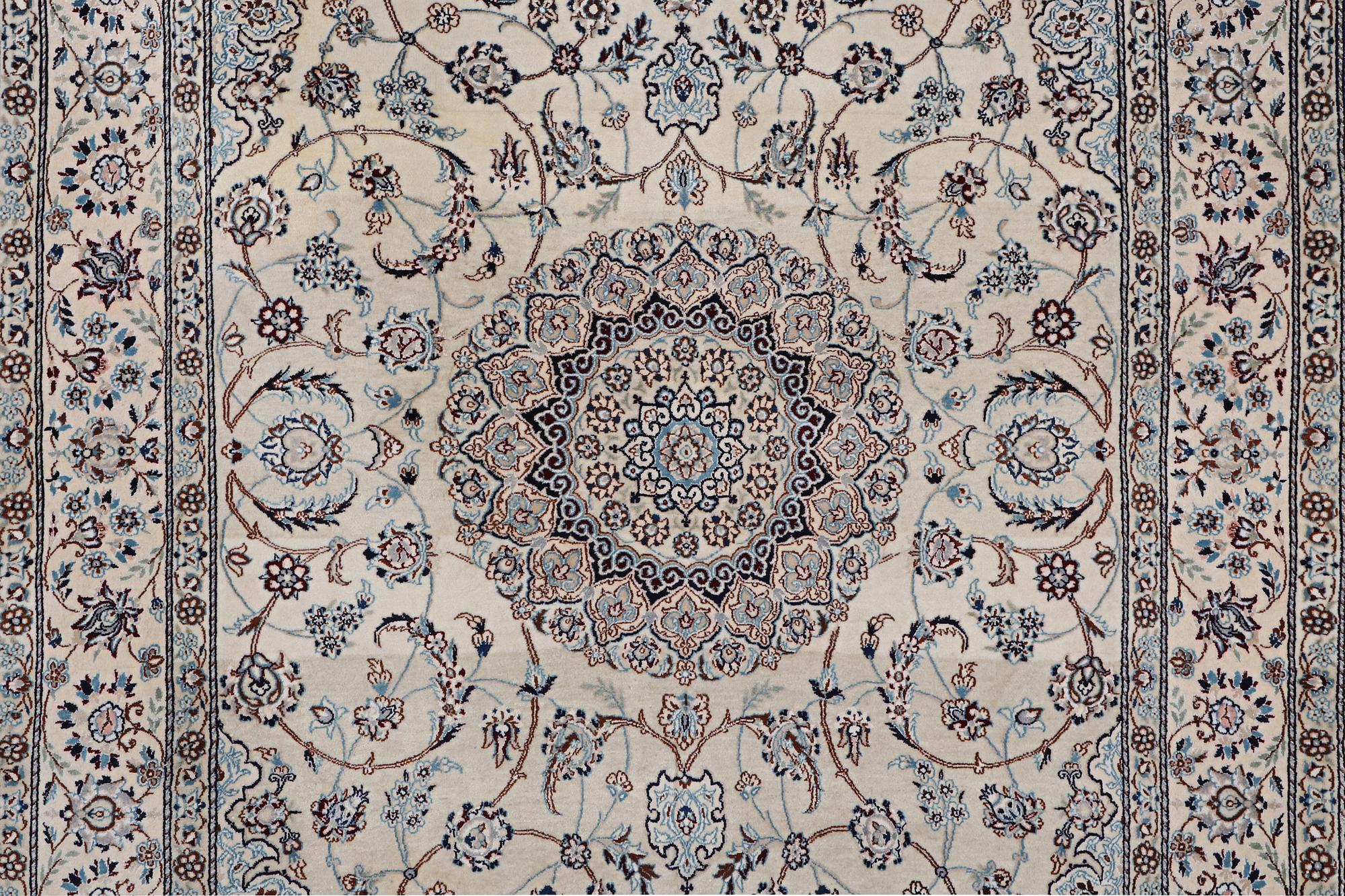 Matta, Nain, part silk, 9 laa, ca 302 x 203 cm.