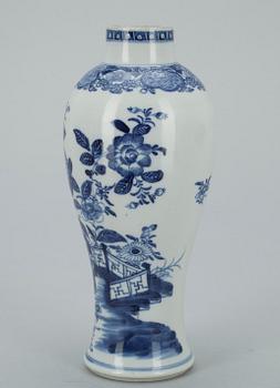 VAS, porslin, Kangxi-stil, Kina 1800-tal.