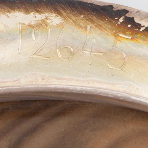 An agate and silver-mounted box, circa 1900.