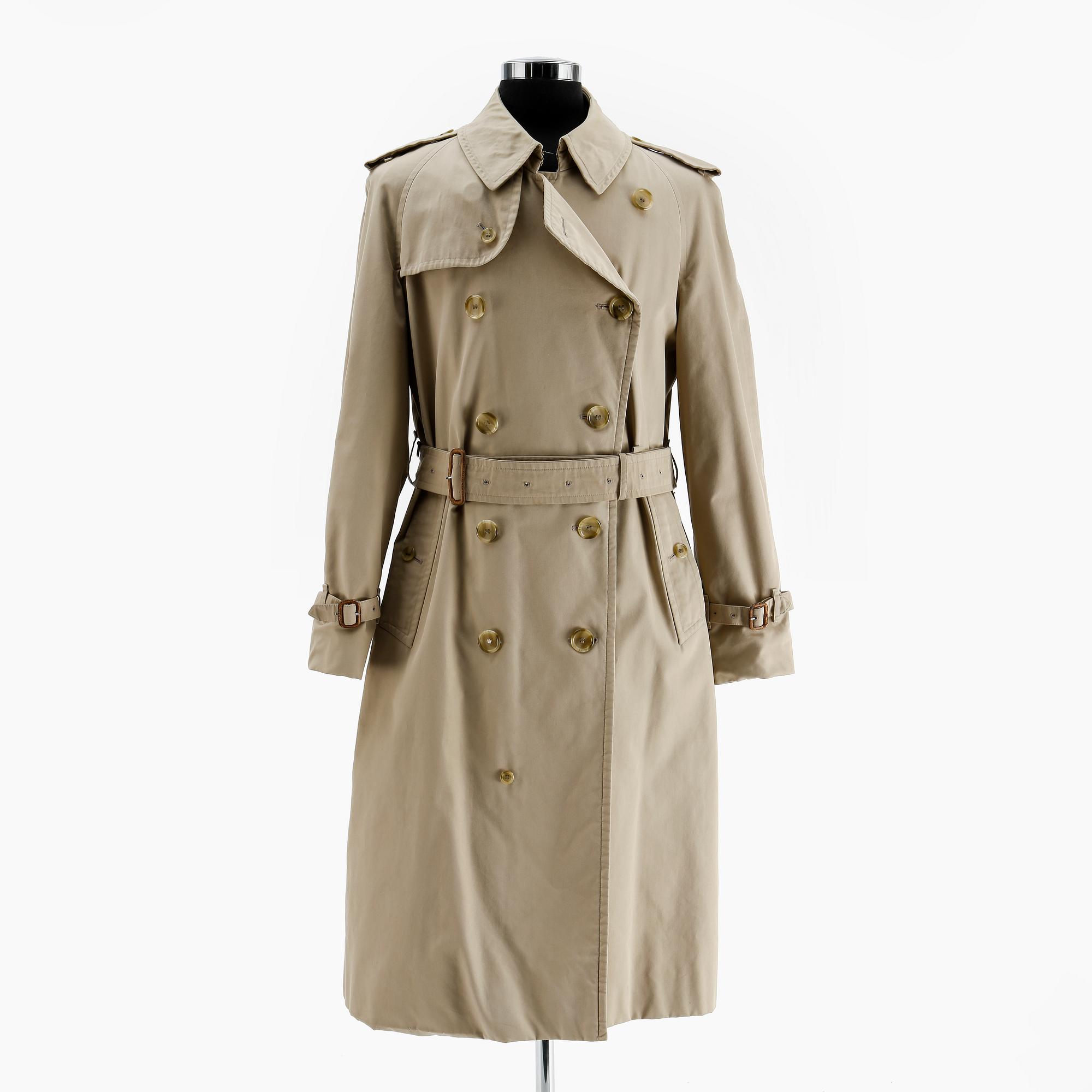 TRENCHCOAT, Burberry, England.