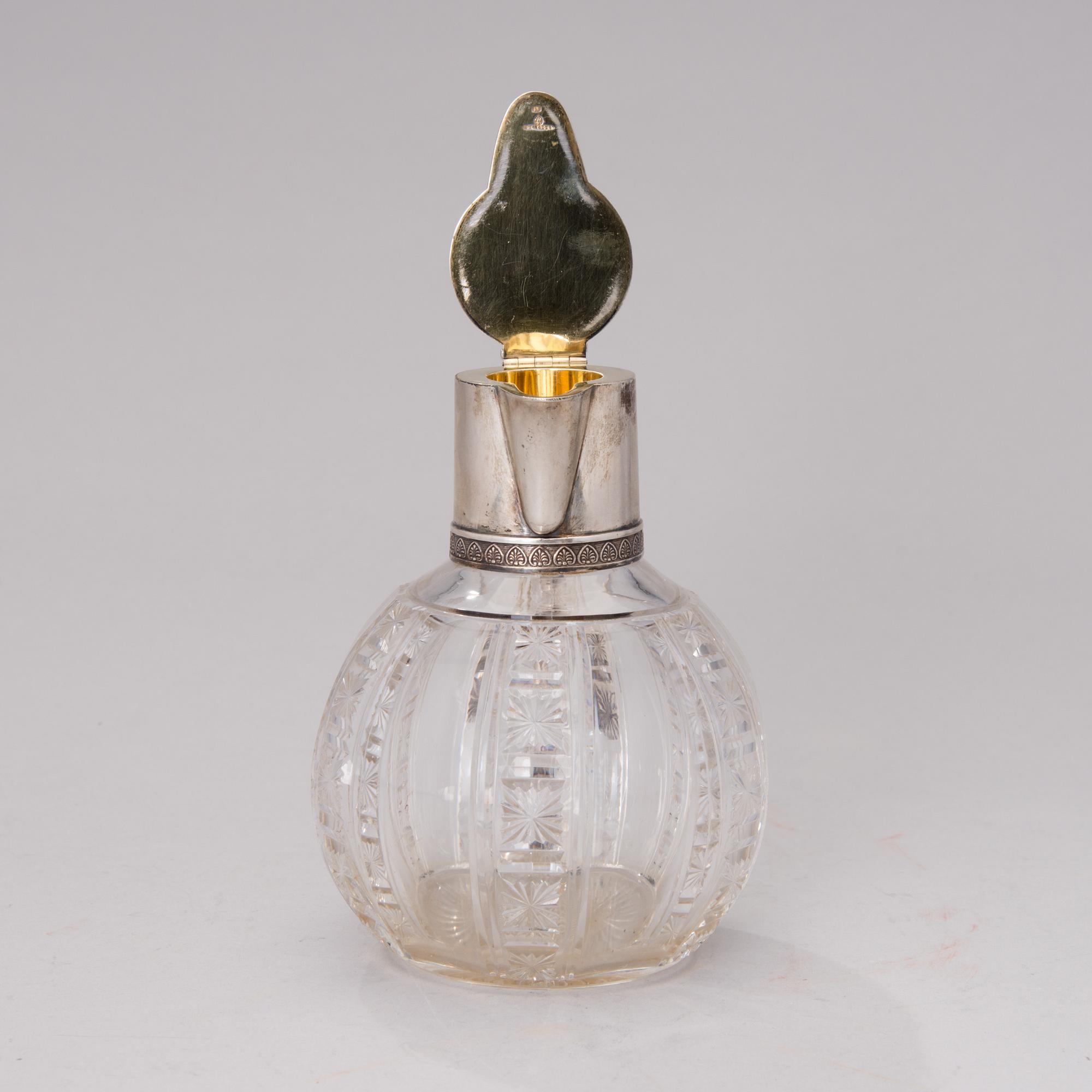 A RUSSIAN SILVER DECANTER, Morozov, St:Petersburg ca 1900.