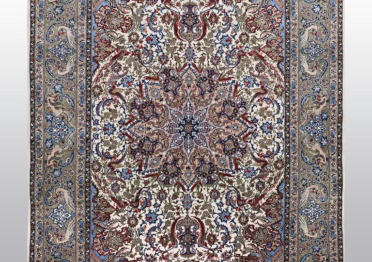 Matto, Old Esfahan, part silk, ca 312 x 203 cm.