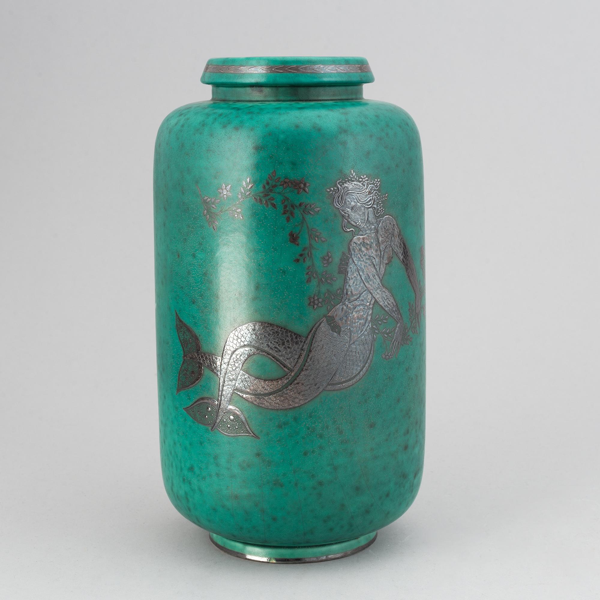 Wilhelm Kåge, a stoneware "Argenta" vase.