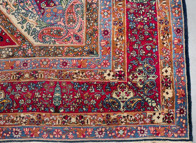 Matto, semi-antique Kerman, ca 457,5 x 317 cm.