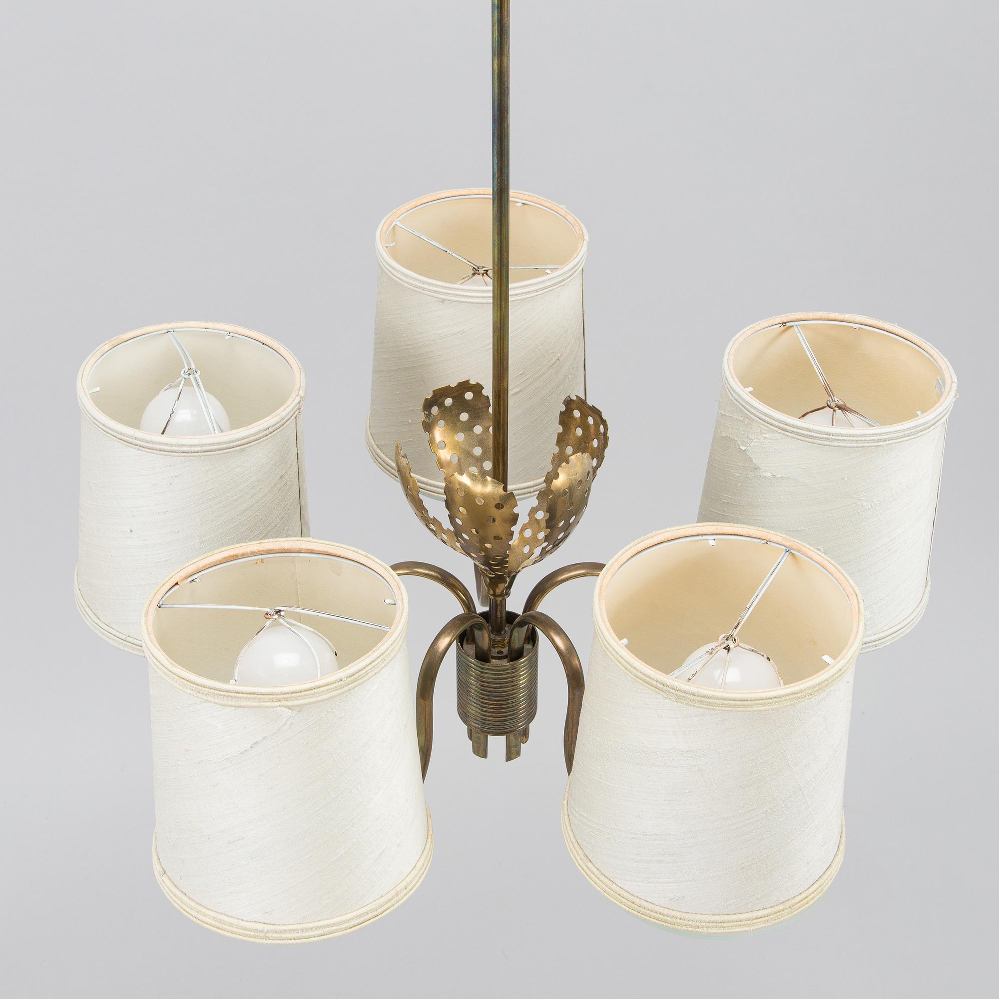 Paavo Tynell, A '9030' chandelier for Taito. Made to order 1950.