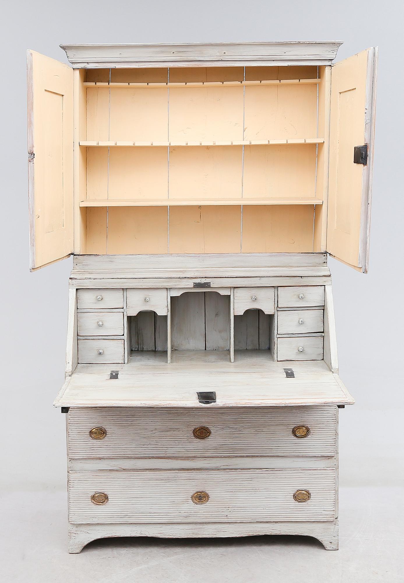 SKRIVSKÅP, 1800-talets första hälft.