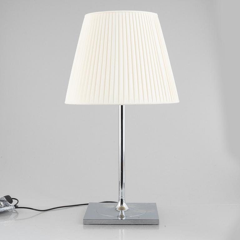 Bordslampa, Flos, samtida.