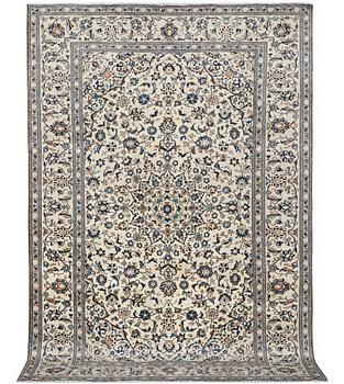 A carpet, Kashan, c. 297 x 194 cm.