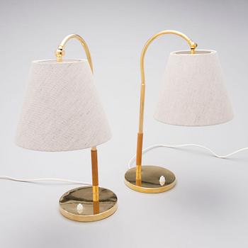 A pair of mid-20th century '9201' table lamps for Idman, Finland.