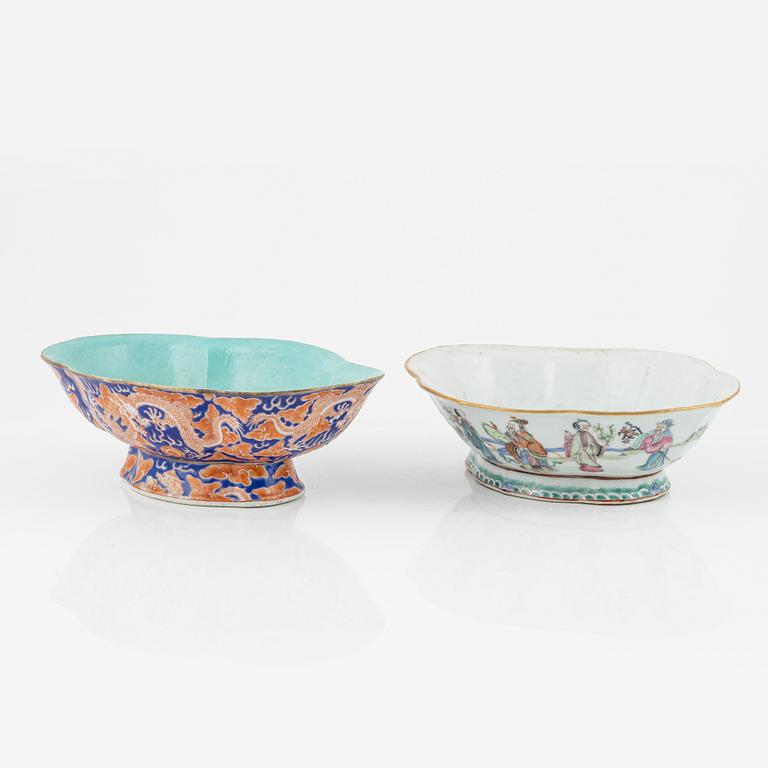 Skålar, fem stycken, porslin. Kina, Qingdynastin, 1800-/1900-tal.