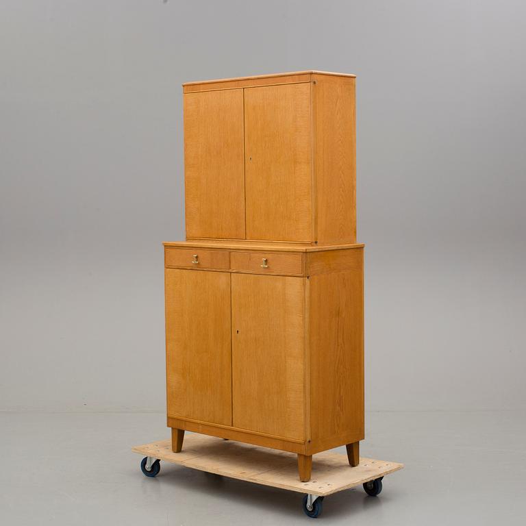 SKÅP, "Gustavus", Carl Malmsten, Åfors, formgiven 1941.
