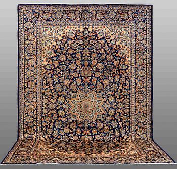 A carpet, Najafabad, 439 x 293 cm.