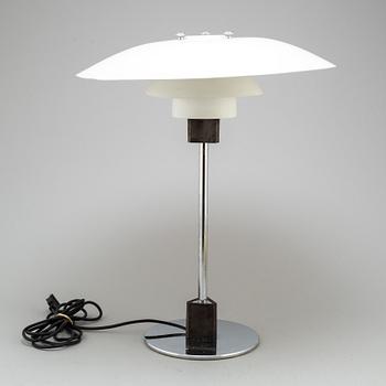 POUL HENNINGSEN, bordslampa, "PH-4/3", Louis Poulsen, Danmark, 1900-talets slut.