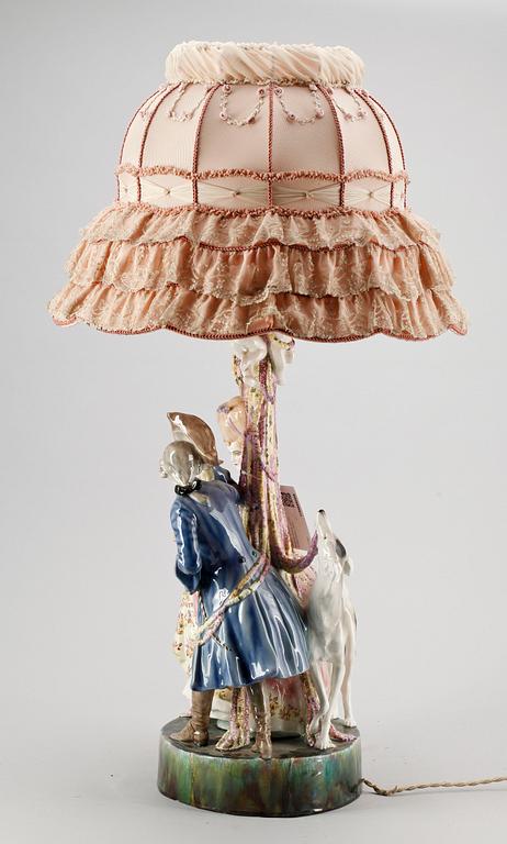 BORDSLAMPA, porslin, Goldscheider, Wien, 1900-talets mitt.