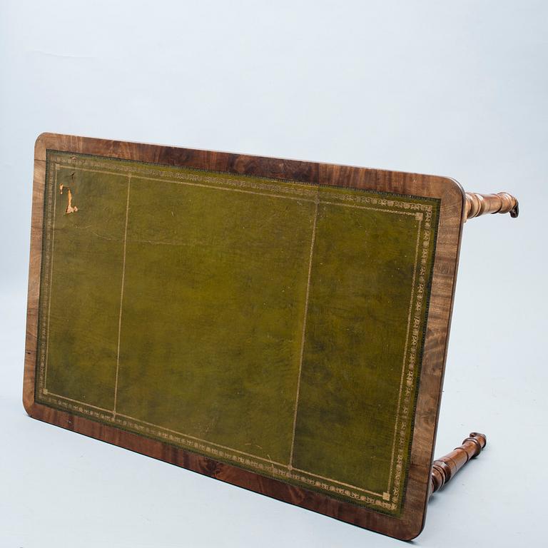 SKRIVBORD, England 1800-talets slut.