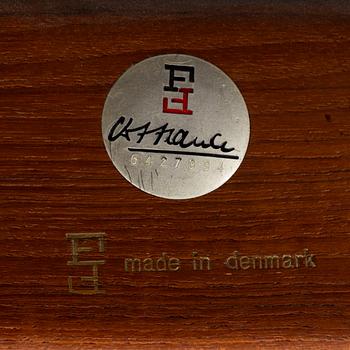 Finn Juhl, Stolar, 4 st, modell 197, France and Søn, Danmark, 1950-tal.